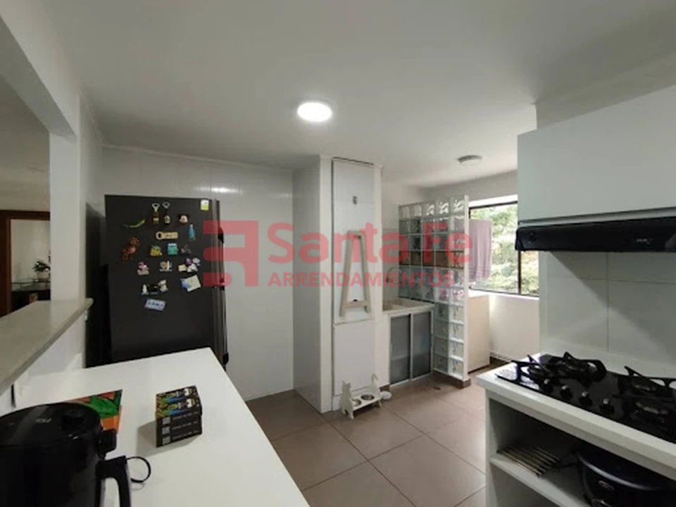 Apartamento en arriendo en Vizcaya, Medellín · foto 5 de 10