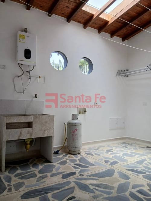 Casa de 3 alcobas en arriendo en Chagualo, Marinilla, 215 m² · foto 6 de 10