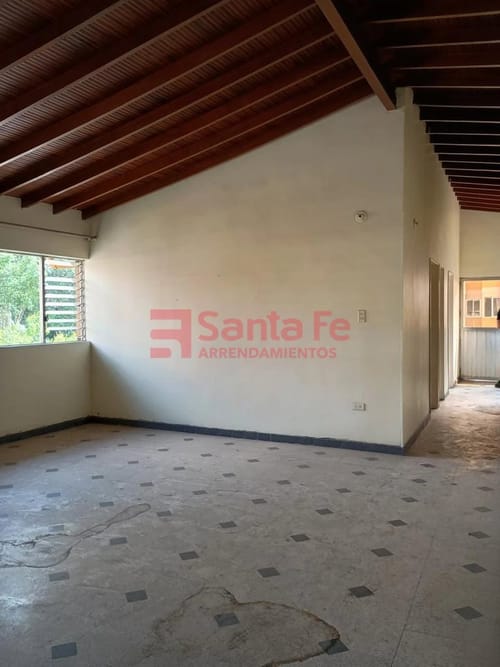 Apartamento de 4 alcobas en arriendo en Las Acacias, Medellín, 150 m² · foto 2 de 10