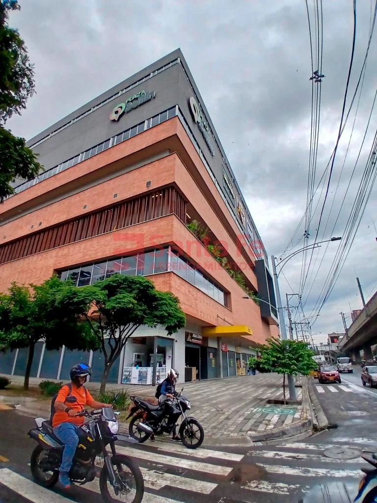 Retail space for rent in Bello, Bello
