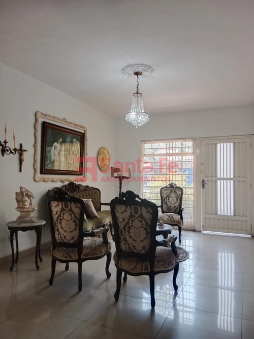 Apartamento de 5 alcobas en arriendo en Bolivariana, Medellín, 260 m² · foto 3 de 10