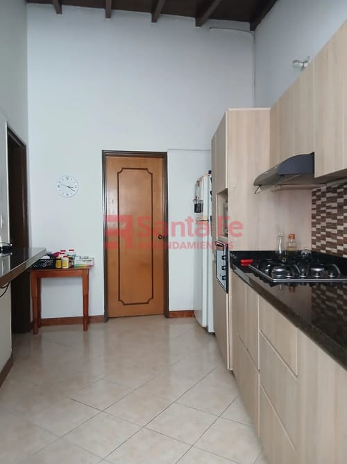 Apartamento de 3 alcobas en arriendo en El Velodromo, Medellín, 118 m² · foto 6 de 10