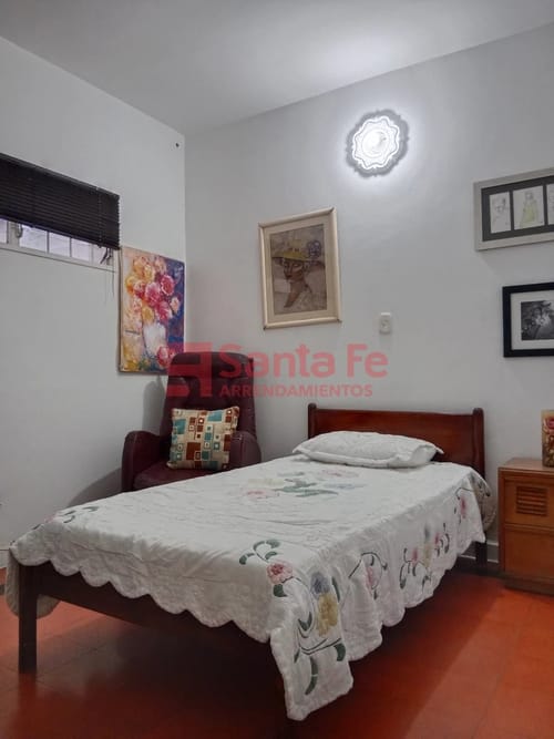 Apartamento de 5 alcobas en arriendo en Bolivariana, Medellín, 260 m² · foto 8 de 10