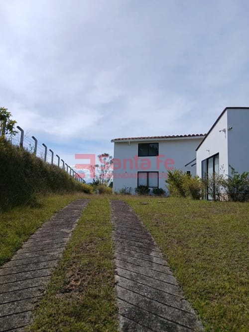 Casa de 3 alcobas en arriendo en Chagualo, Marinilla, 190 m² · foto 2 de 10