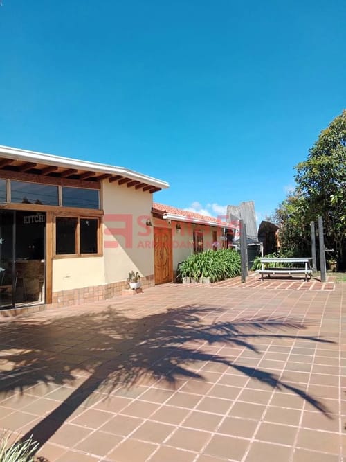 Finca en arriendo en Cimarronas, Marinilla, 1200 m² · foto 4 de 10