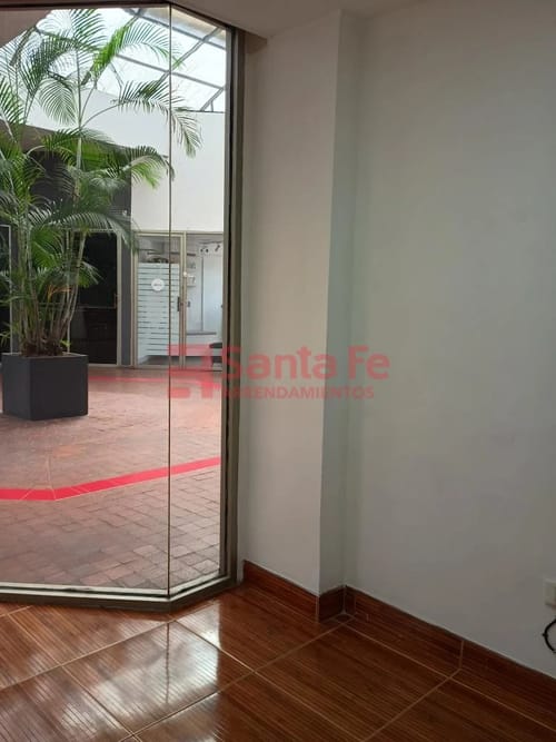 Local en arriendo en Astorga, Medellín, 9 m² · foto 5 de 8