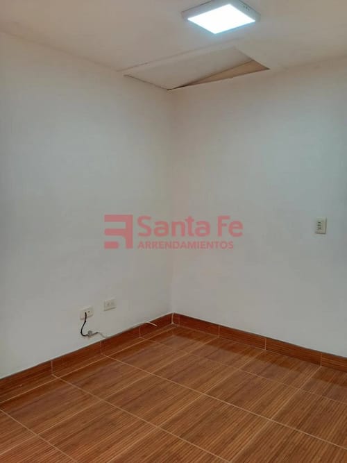 Local en arriendo en Astorga, Medellín, 9 m² · foto 7 de 8