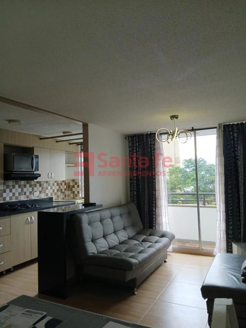 Apartamento de 3 alcobas en arriendo en Loma Del Indio, Medellín, 67 m² · foto 3 de 10