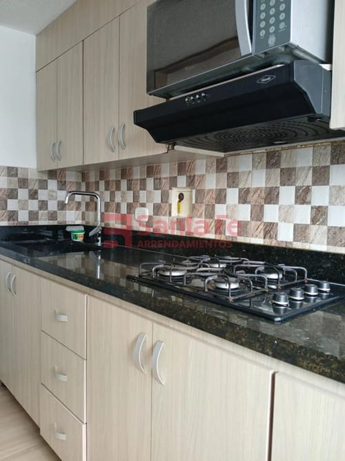 Apartamento de 3 alcobas en arriendo en Loma Del Indio, Medellín, 67 m² · foto 7 de 10