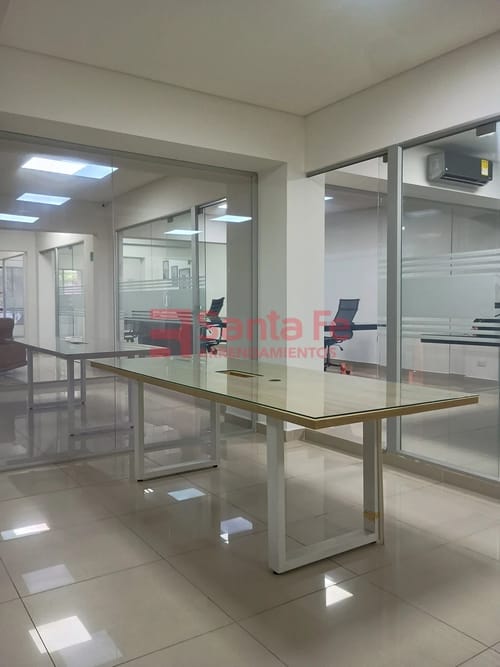 Casa de 20 alcobas en arriendo en Laureles, Medellín, 800 m² · foto 7 de 10
