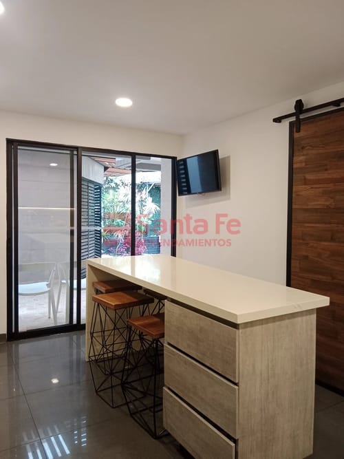 Casa de 4 alcobas en arriendo en La Visitación, Medellín, 340 m² · foto 8 de 10