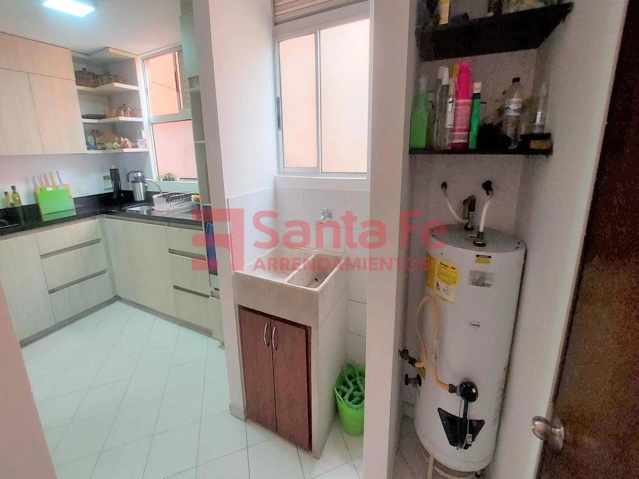 Apartamento en arriendo en Villa Carlota, Medellín · foto 3 de 10