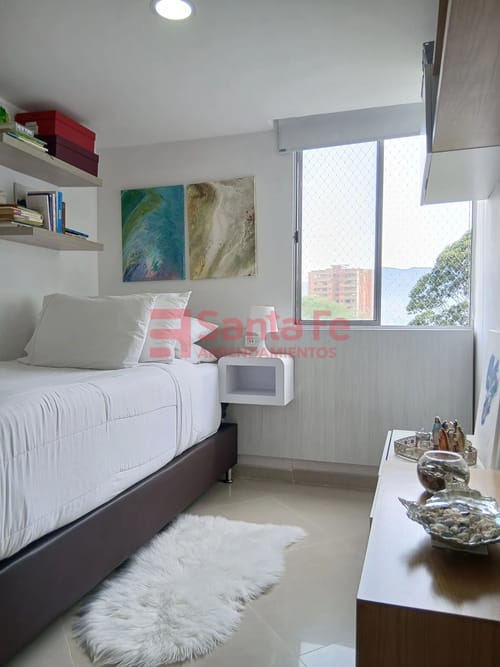 Apartamento de 2 alcobas en arriendo en Loma Del Indio, Medellín, 52 m² · foto 8 de 10