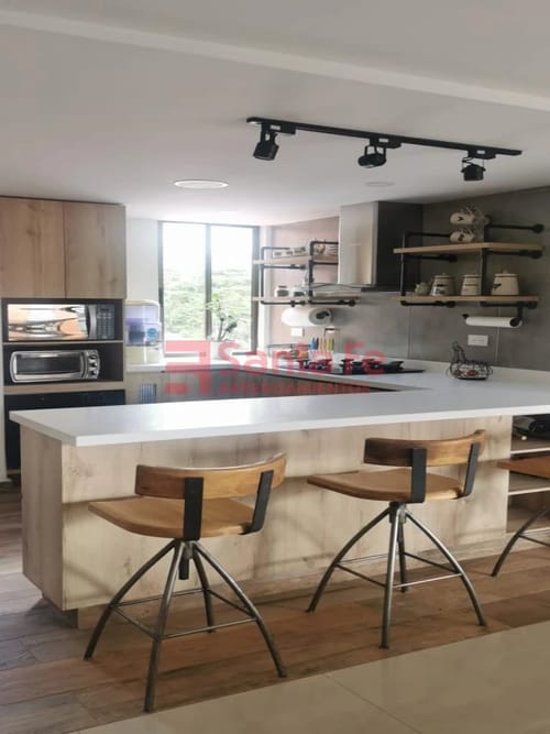 Apartamento de 3 alcobas en arriendo en Asomadera No.2, Medellín, 104 m² · foto 6 de 10