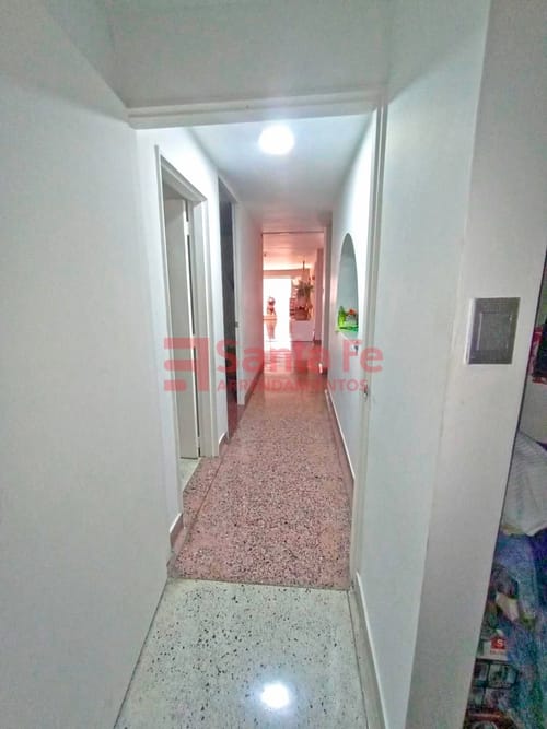 Local en arriendo en Las Acacias, Medellín, 230 m² · foto 9 de 10