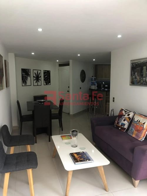 Apartamento de 1 alcoba en arriendo en Loma Del Indio, Medellín, 51 m² · foto 3 de 10