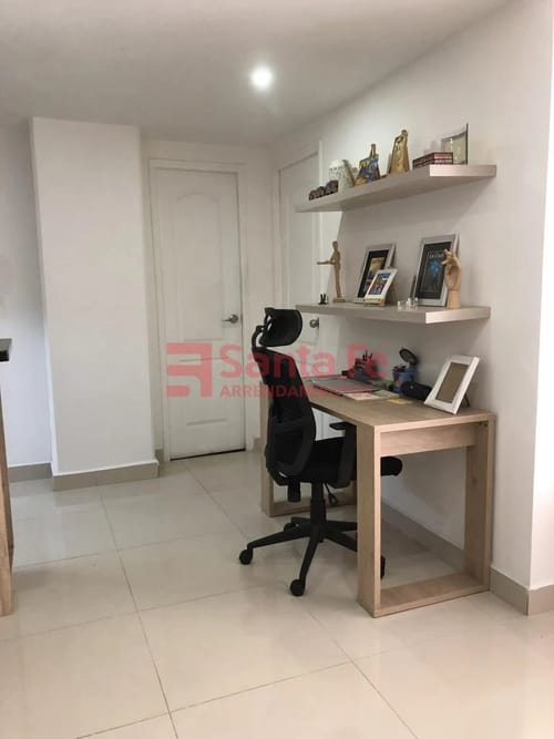 Apartamento de 1 alcoba en arriendo en Loma Del Indio, Medellín, 51 m² · foto 4 de 10
