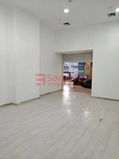 Local en arriendo en El Chagualo, Medellín, 52 m² · foto 2 de 9