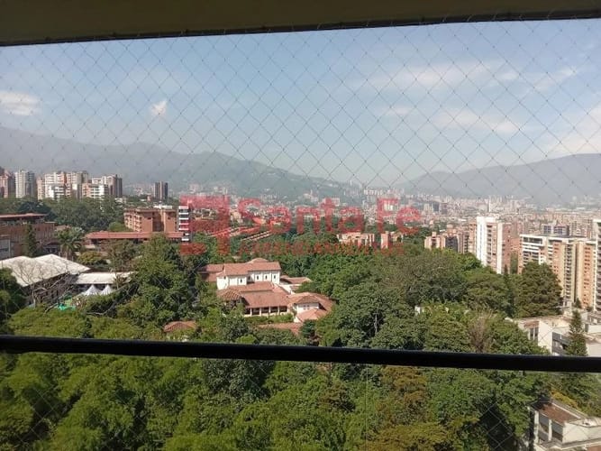 Apartamento de 4 alcobas en arriendo en Urbanizacion Villa Linda, Medellín, 124 m² · foto 4 de 10