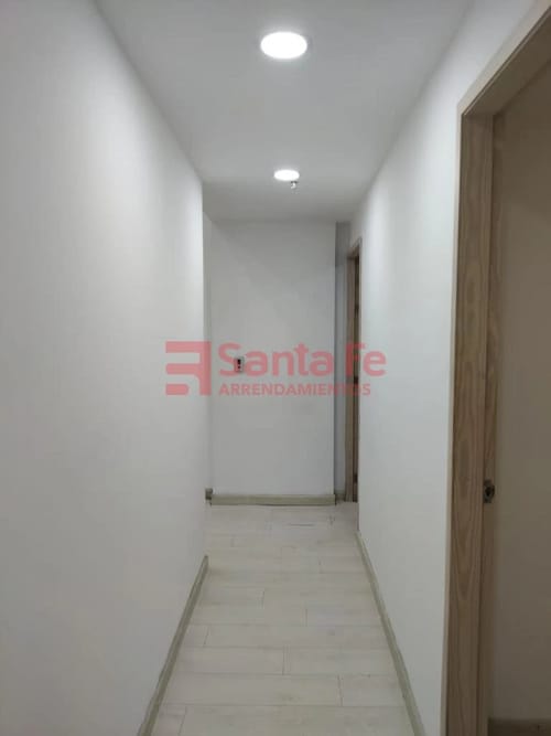Local en arriendo en El Chagualo, Medellín, 52 m² · foto 5 de 9