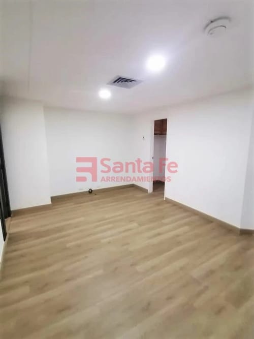 Oficina en arriendo en El Campestre, Medellín, 43 m² · foto 6 de 10
