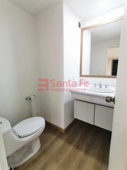 Oficina en arriendo en El Campestre, Medellín, 43 m² · foto 8 de 10