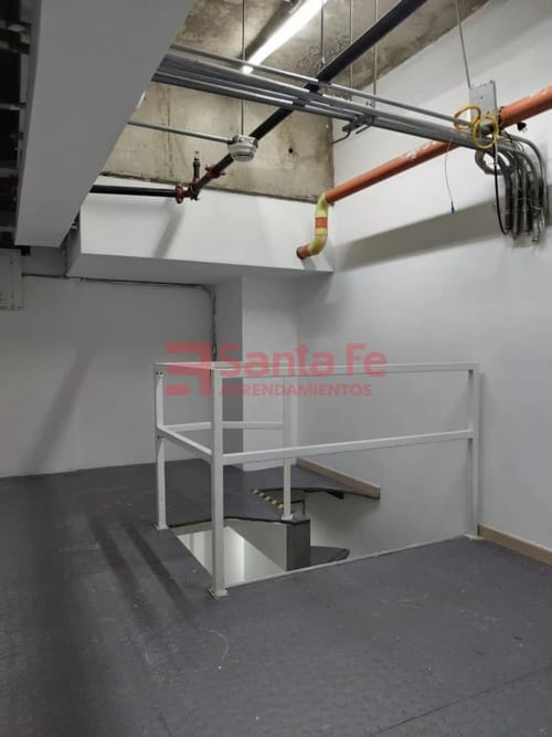 Local en arriendo en El Chagualo, Medellín, 52 m² · foto 8 de 9
