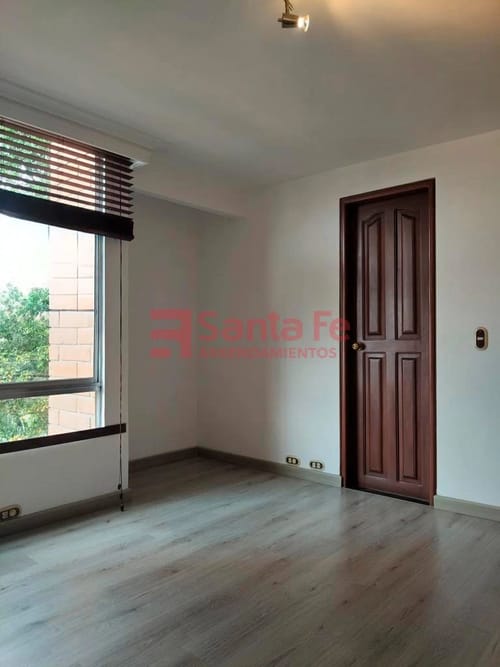 Apartamento de 3 alcobas en arriendo en Los Balsos, Medellín, 90 m² · foto 10 de 10