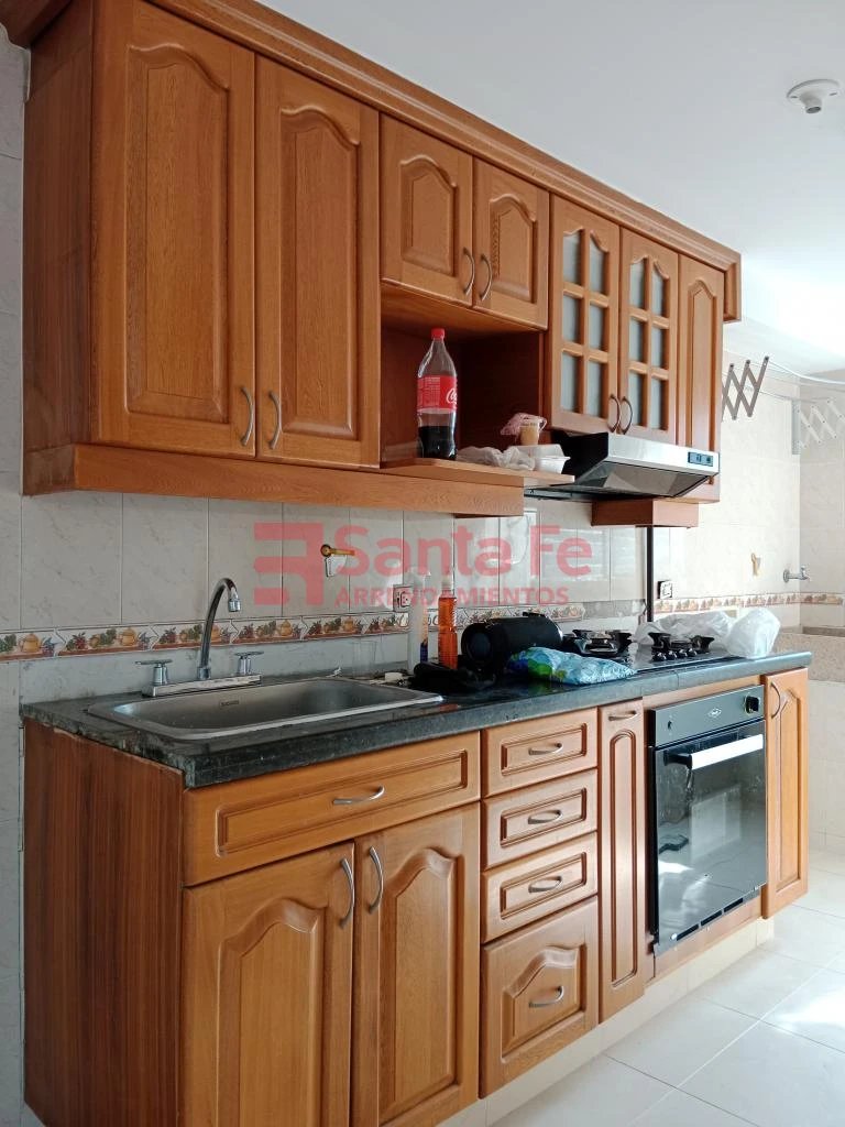 Apartamento en arriendo en El Tesoro, Medellín · foto 3 de 10