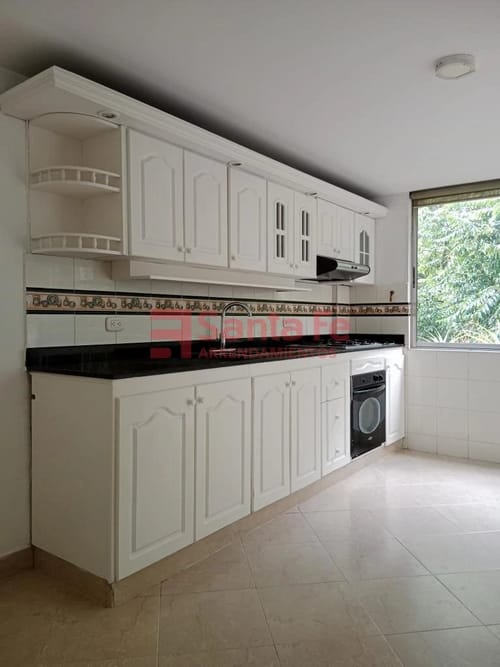 Apartamento de 4 alcobas en arriendo en Astorga, Medellín, 150 m² · foto 4 de 10