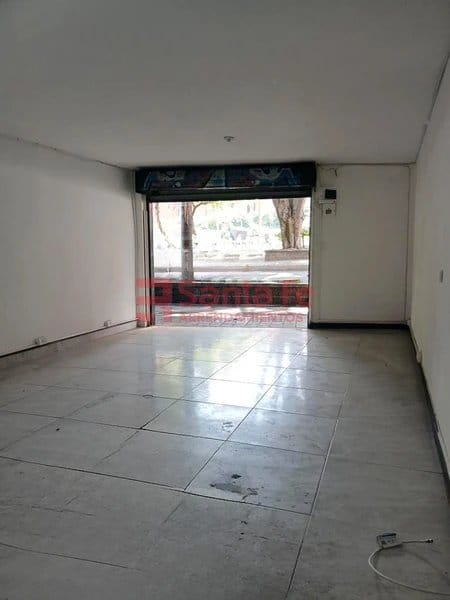 Local en arriendo en Jesus Nazareno, Medellín, 24 m² · foto 4 de 5