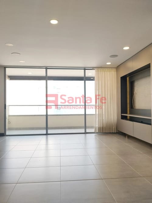 Apartamento de 3 alcobas en arriendo en Simesa, Medellín, 120 m² · foto 2 de 10