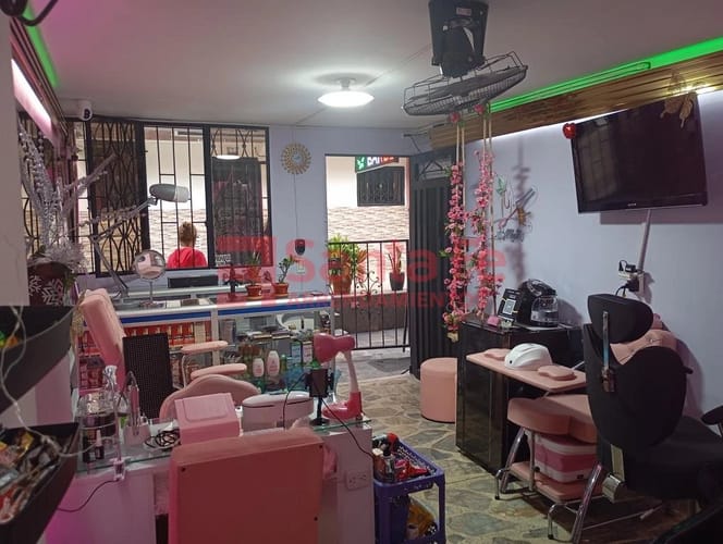 Local en arriendo en Villa Flora, Medellín, 20 m² · foto 4 de 6