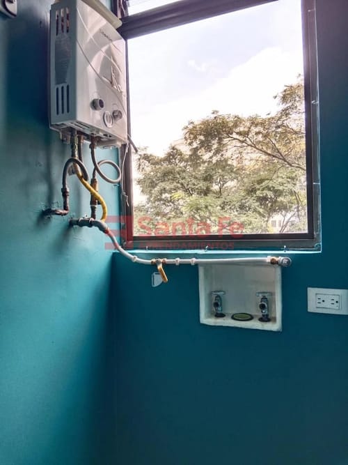 Apartamento de 2 alcobas en arriendo en Loma Benedictinos, Medellín, 103 m² · foto 5 de 10