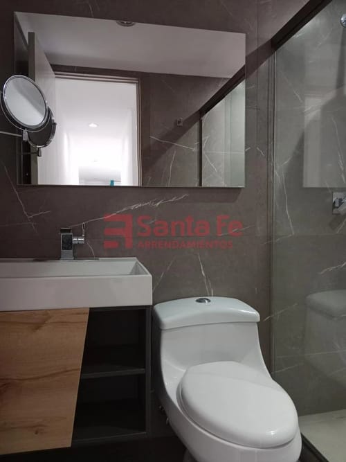 Apartamento de 2 alcobas en arriendo en Loma Benedictinos, Medellín, 103 m² · foto 9 de 10