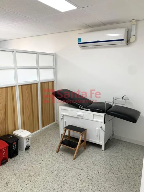 Oficina en arriendo en Patio Bonito, Medellín, 30 m² · foto 5 de 10
