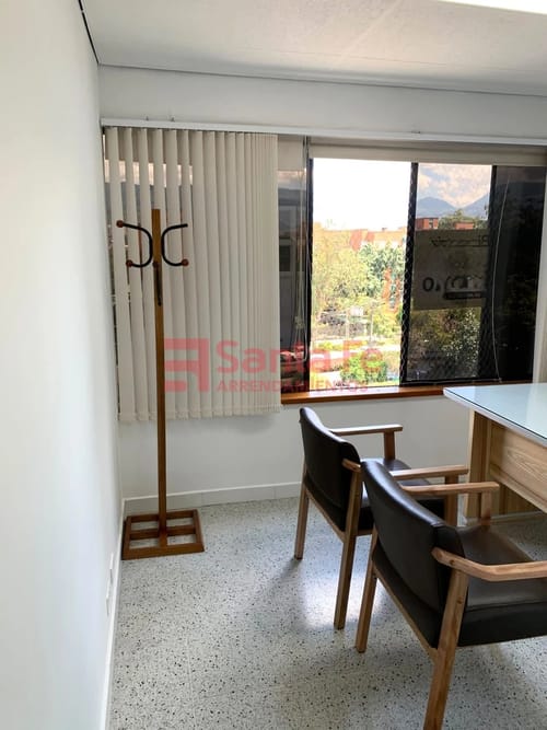 Oficina en arriendo en Patio Bonito, Medellín, 30 m² · foto 6 de 10
