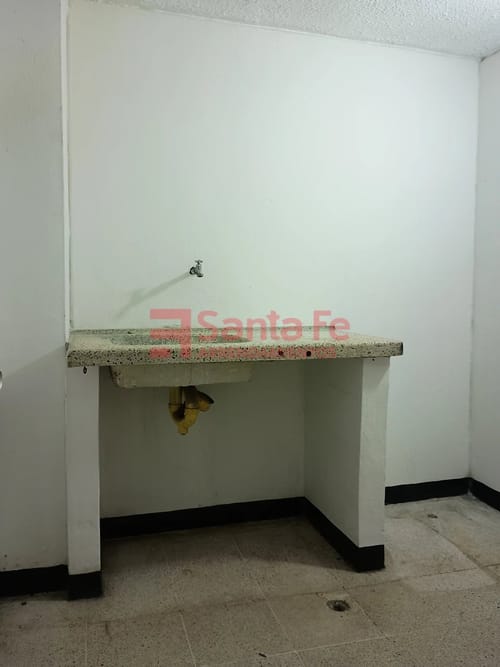 Local en arriendo en Rosales, Medellín, 175 m² · foto 7 de 10