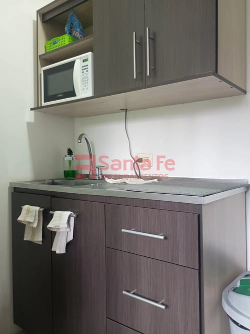 Oficina en arriendo en Villa Carlota, Medellín, 30 m² · foto 2 de 8