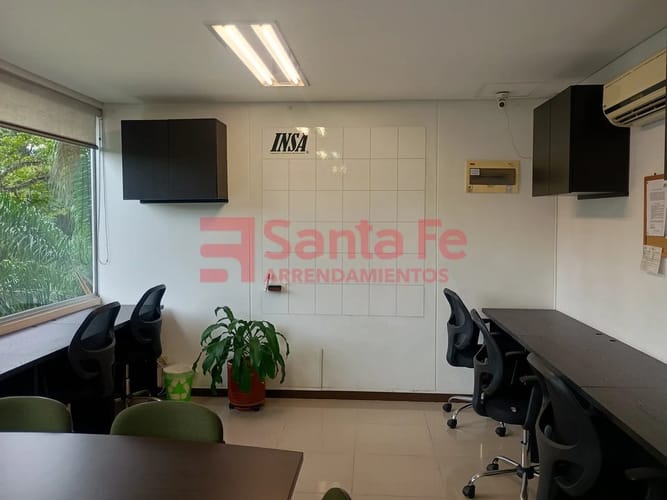 Oficina en arriendo en Villa Carlota, Medellín, 30 m² · foto 3 de 8