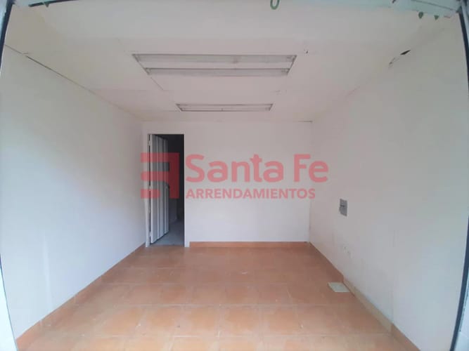 Local en arriendo en Rosales, Medellín, 17 m² · foto 2 de 4