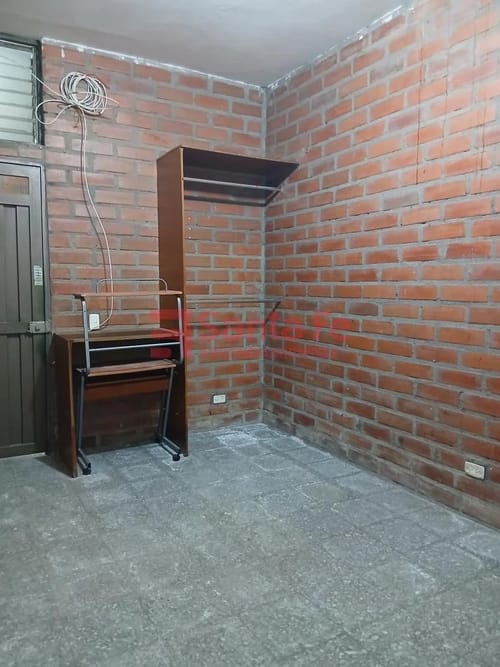 Apartamento de 4 alcobas en arriendo en Jesus Nazareno, Medellín, 84 m² · foto 2 de 10