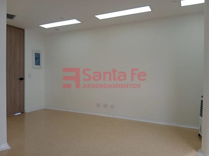 Local en arriendo en San Diego, Medellín, 32 m² · foto 3 de 7