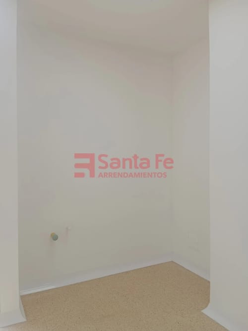 Local en arriendo en San Diego, Medellín, 32 m² · foto 4 de 7