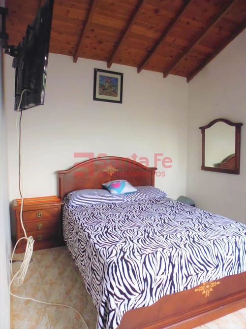 Casa de 14 alcobas en arriendo en Prado, Medellín, 370 m² · foto 6 de 10