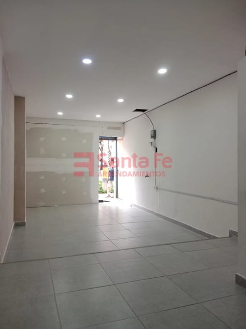 Local en arriendo en Prado, Medellín, 34 m² · foto 2 de 5