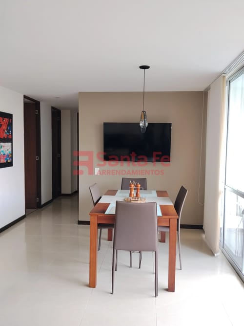 Apartamento de 3 alcobas en arriendo en Los Balsos, Medellín, 100 m² · foto 4 de 10