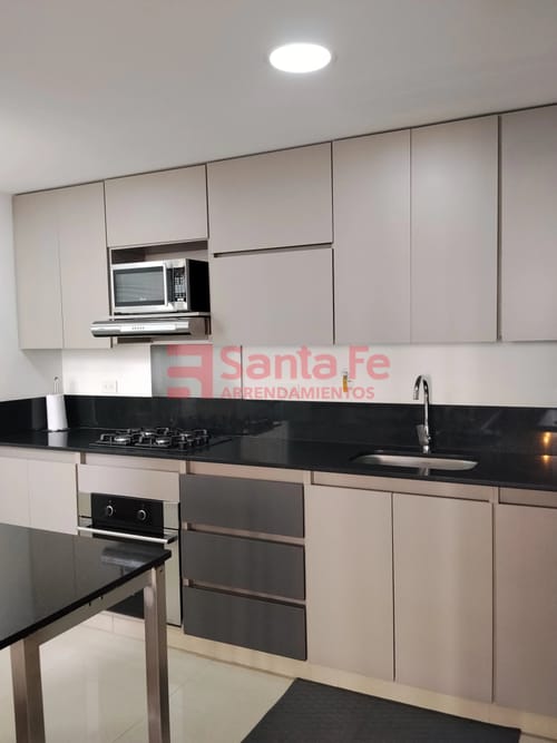 Apartamento de 3 alcobas en arriendo en Los Balsos, Medellín, 100 m² · foto 5 de 10