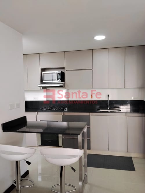 Apartamento de 3 alcobas en arriendo en Los Balsos, Medellín, 100 m² · foto 6 de 10