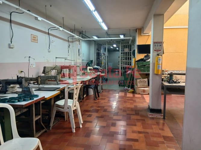 Local en arriendo en Prado, Medellín, 230 m² · foto 2 de 9